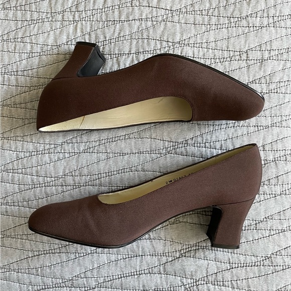 Stuart Weitzman Brown Satin SquareToe Pumps Size 10 - Picture 6 of 11